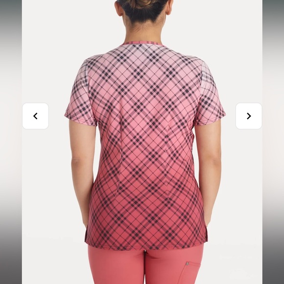 Dickies EDS Plaid Dip Dye V-Neck Print Scrub Top Size  Medium - Picture 2 of 5
